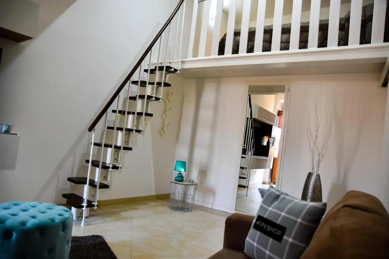 Casa Dell Arco Apartment Bari 0*,
